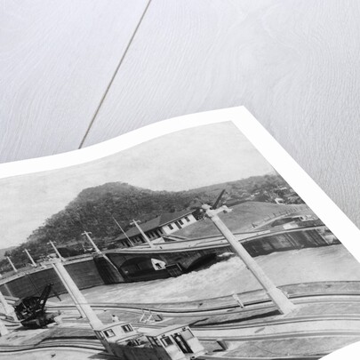 Miraflores Lock by Anonymous