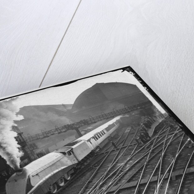 Silver Link Train Leaves King's Cross Station by Anonymous