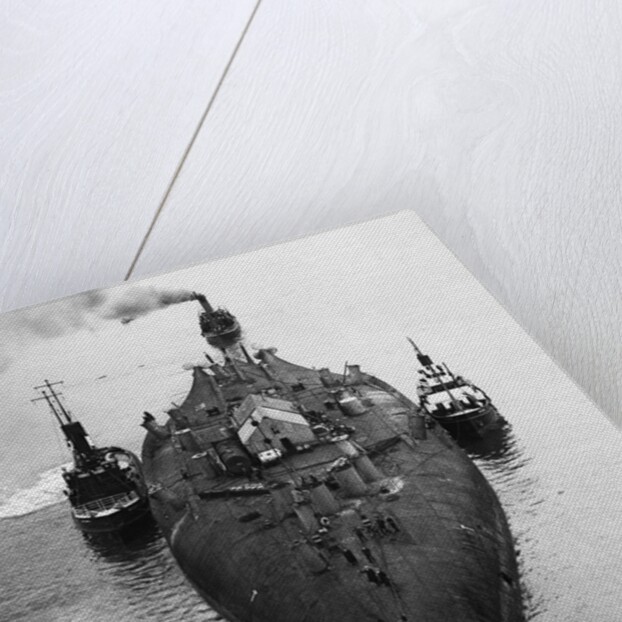 Tugs Towing the Prinz Regent Luitpold by Anonymous