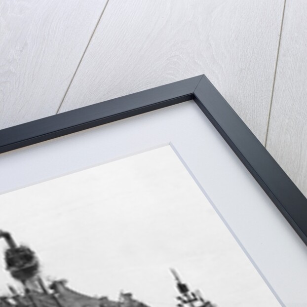 Tugs Towing the Prinz Regent Luitpold by Anonymous