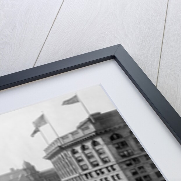 Flatiron Building, 1916 by Anonymous