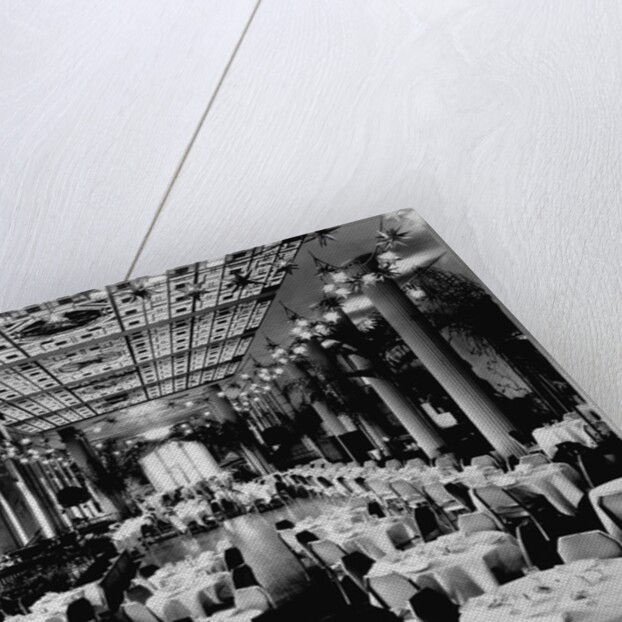 Dining Room of the Waldorf-Astoria Hotel, New York by Anonymous