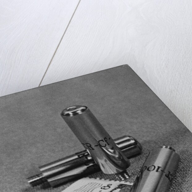 Californium-252 by Anonymous