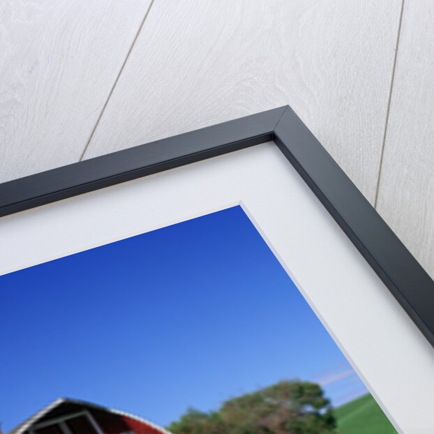 Big Red Barn by Anonymous