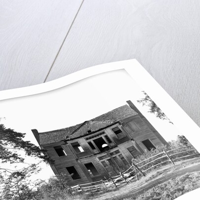 Abandoned Plantation Home by Anonymous