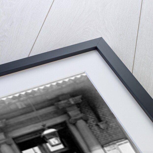 Horse-drawn Cab in London by Anonymous