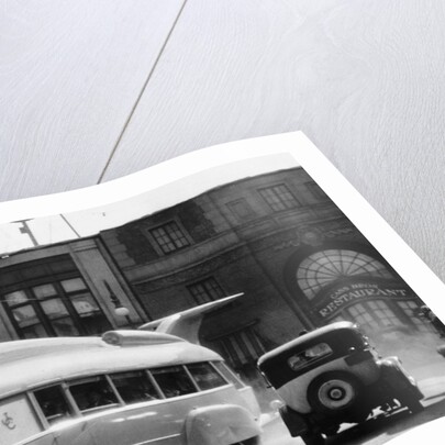 Ultra Modernistic Bus by Anonymous