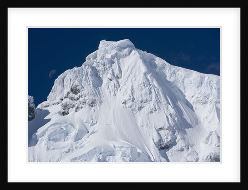 Mountain Peaks in Antarctica by Anonymous