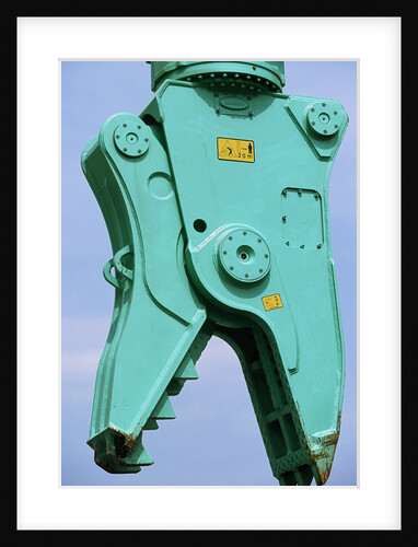 Jaw Crusher Crane Attachment by Anonymous