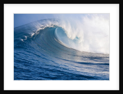 Breaking waves at a surfing area called Peahi, north shore of Maui, Hawaii by Anonymous