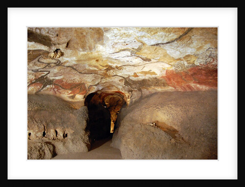 Great Hall of Bulls at caves of Lascaux by Anonymous