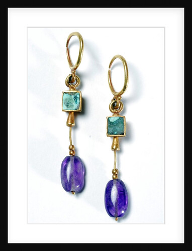 Drop earrings with gold, amethyst and emerald by Anonymous