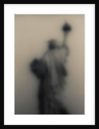 Diffused image of the Statue of Liberty by Anonymous