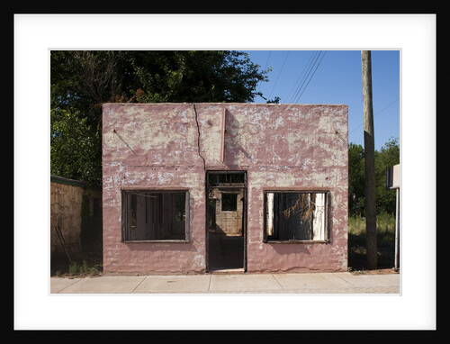 Ruins of abandoned store in Texas by Anonymous