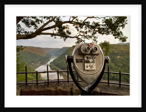 Stationary viewer facing the New River by Anonymous