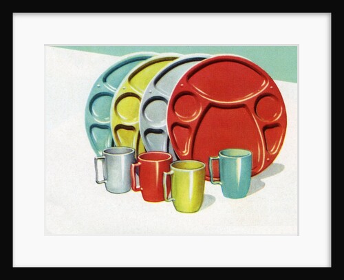Set of Vintage 1950s Picnic Plates. by Anonymous