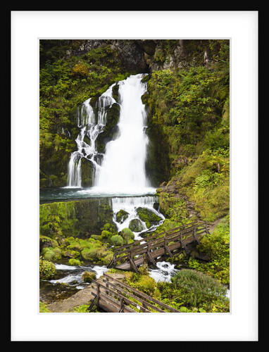 Jaun waterfall by Anonymous