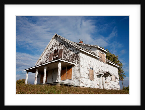 Desert Midwestern white house by Anonymous