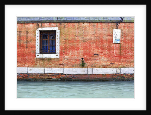 Market area near Rialto bridge. by Anonymous