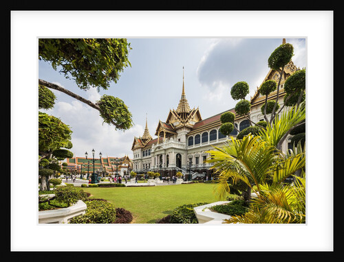 Grand Palace Complex, the Chari Maha Prasat Hall by Anonymous