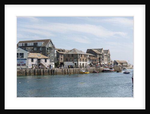 Looe, the village of beautiful ancient houses along the canal by Anonymous