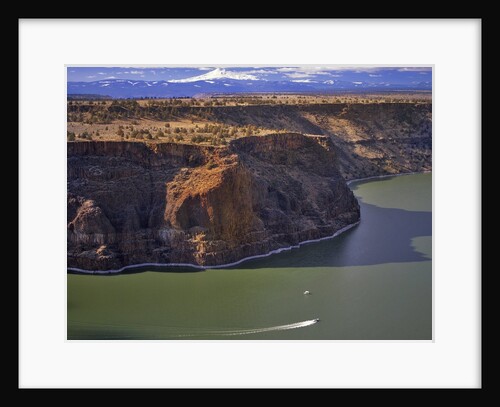 Boaters on Lake Billy Chinook by Anonymous