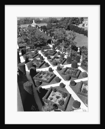 Governor's Garden in Colonial Williamsburg by Anonymous