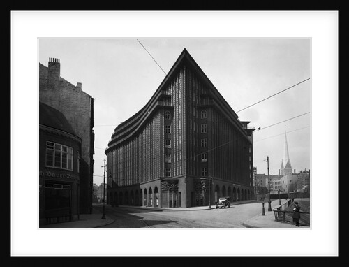 Streamlined Design of Chile House In Hamburg by Anonymous