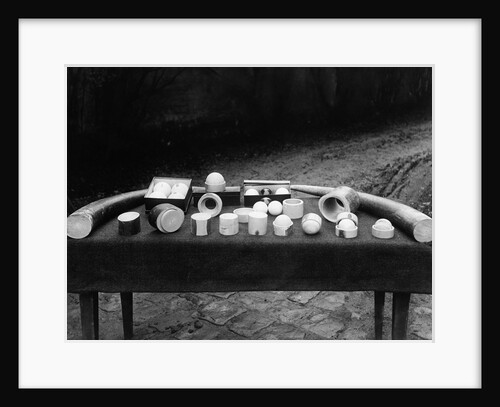 Billiard Balls And Measuring Molds by Anonymous