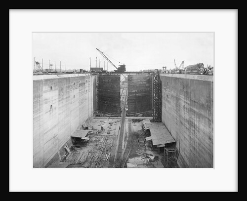 Construction on the Panama Canal by Anonymous