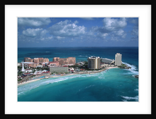 Resort Hotels in Cancun by Anonymous
