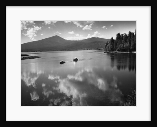 Boating on Upper Klamath Lake by Anonymous