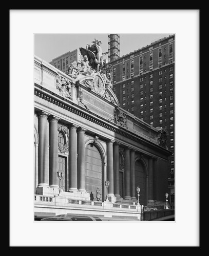 Facade of Grand Central Terminal by Anonymous