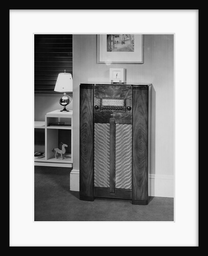 Modern Radio Set of the Nineteen Thirties by Anonymous