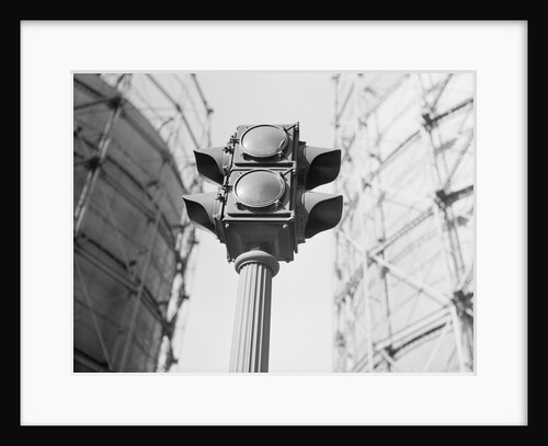 Clear View of Traffic Light by Anonymous