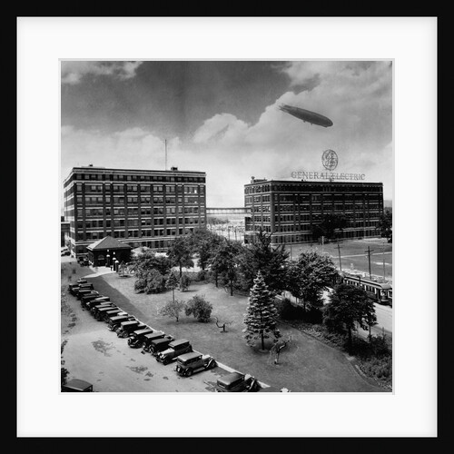 Airship over General Electric Building by Anonymous