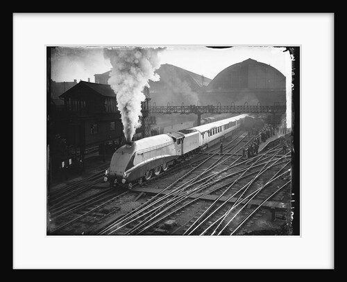 Silver Link Train Leaves King's Cross Station by Anonymous