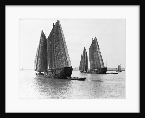 Junks on the Yangtze River by Anonymous
