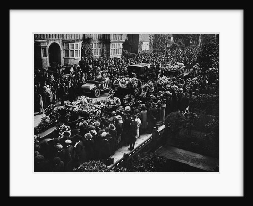 Funeral of Marie Lloyd, 1922 by Anonymous