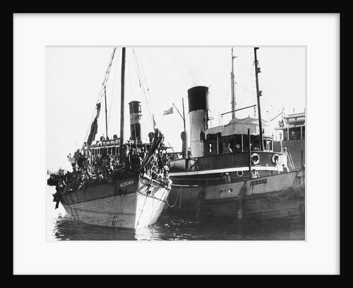 Jewish Refugees Onboard Henrietta Szold by Anonymous
