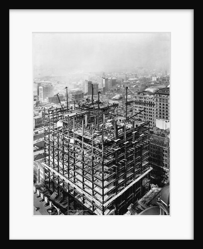 Construction of the Woolworth Building, New York by Anonymous