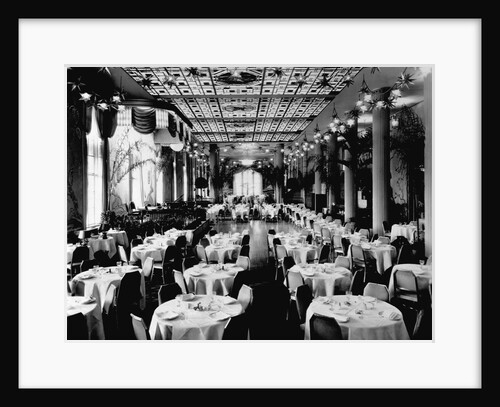 Dining Room of the Waldorf-Astoria Hotel, New York by Anonymous