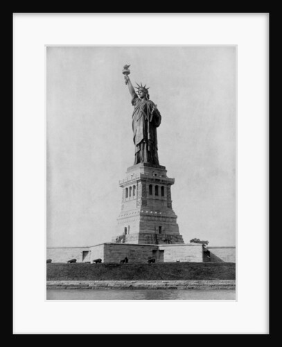 Statue of Liberty in 1890 by Anonymous