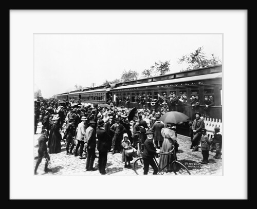 Soldiers Leaving for Camp Alger by Anonymous