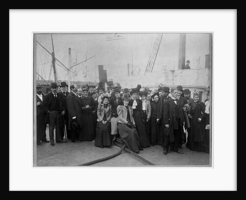 Clara Barton and Red Cross Workers in Cuba by Anonymous