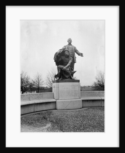 Statue of Booker T. Washington by Anonymous