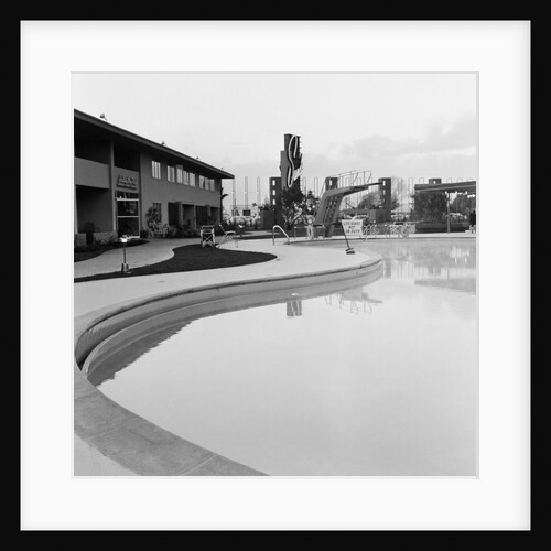Sands Hotel Swimming Pool by Anonymous