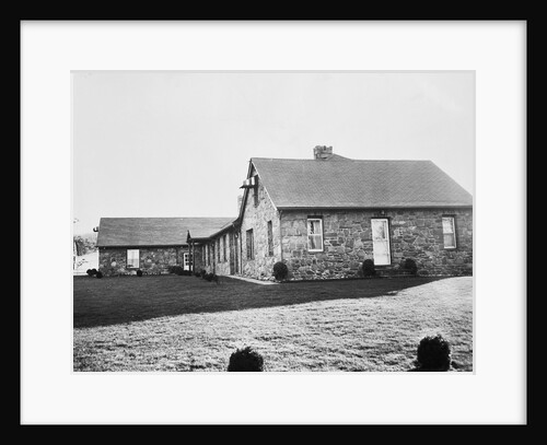 Country House Used by New York Mafia by Anonymous