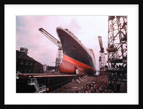 Giant Cunard Liner by Anonymous