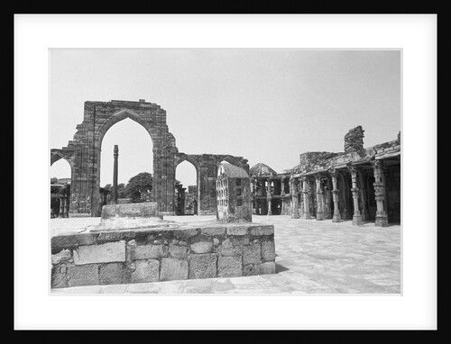 Ruins of Quwwat-Ul-Islam by Anonymous